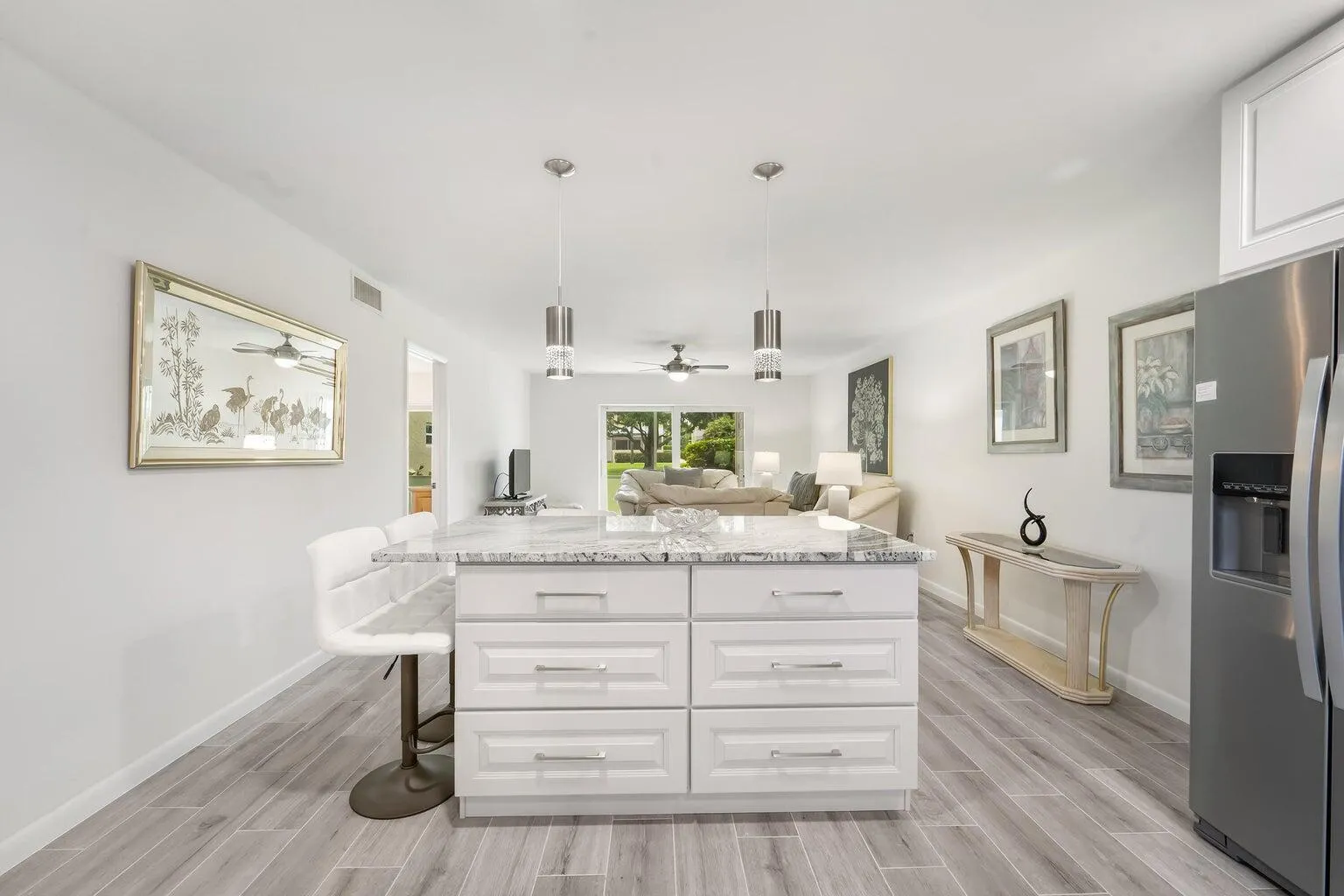 KITCHEN ISLAND 2