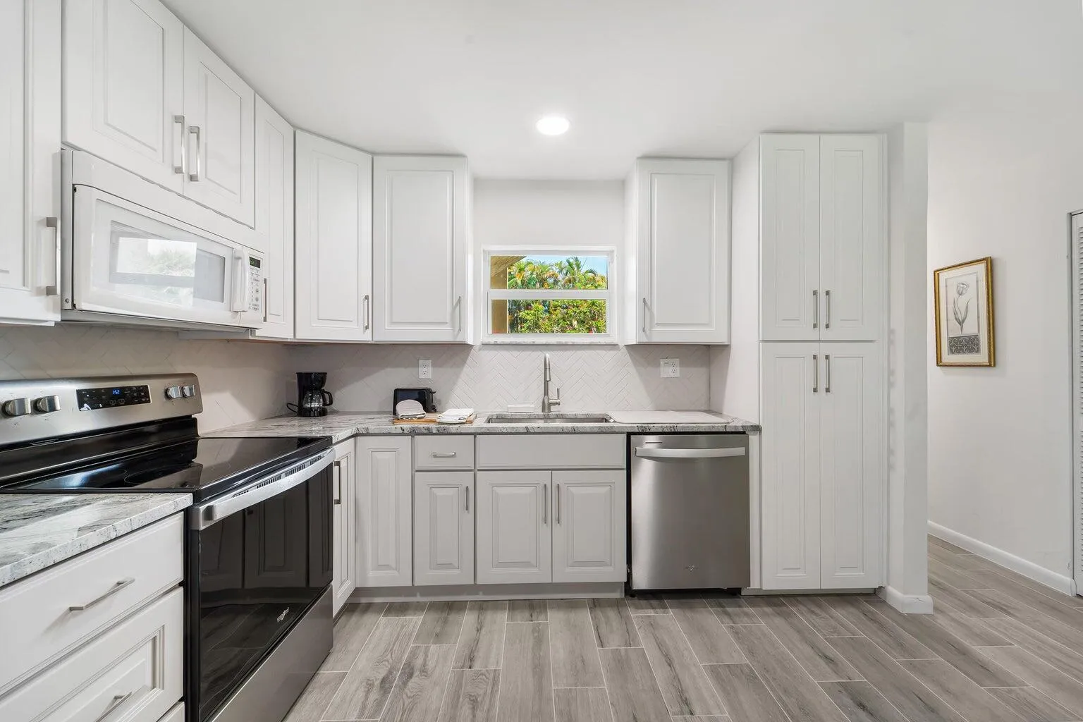 KITCHEN 4