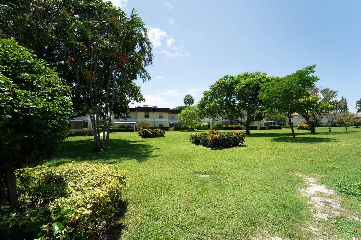GREEN SPACE 2