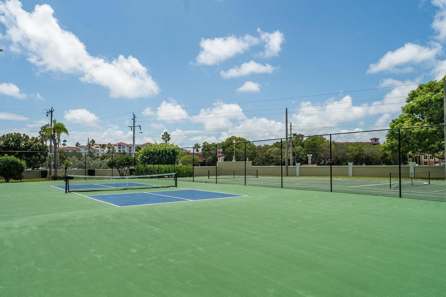 AMENITIES 4