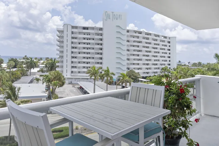 2841 N Ocean Blvd - #602 -040