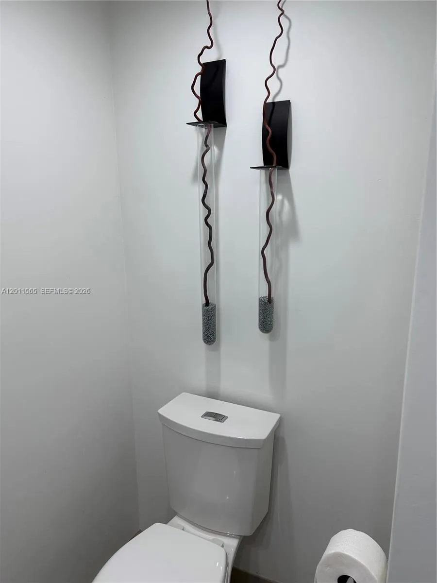 Guest Restroom