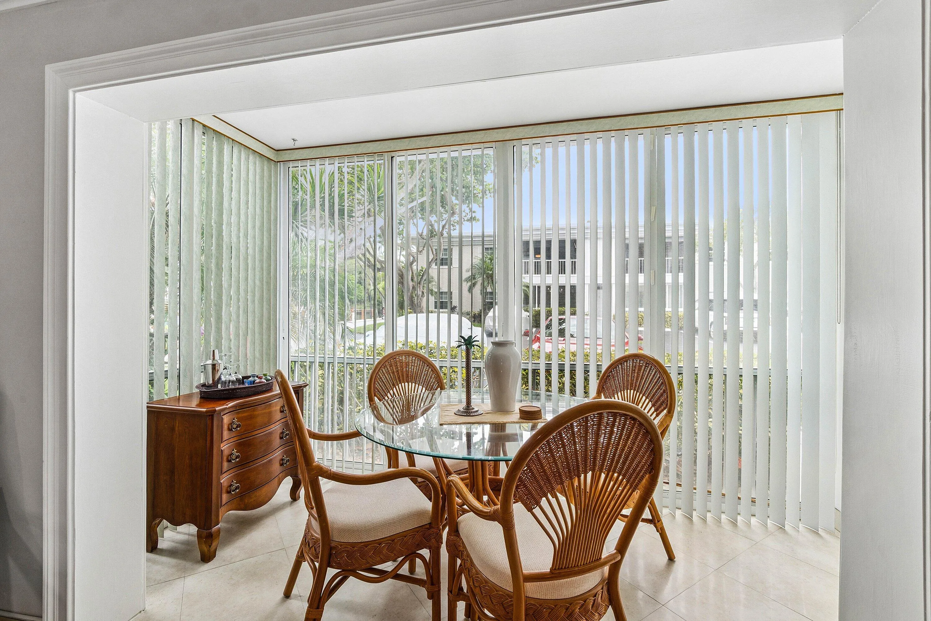 007-6417BayClubDrive-2-FortLauderdale-FL