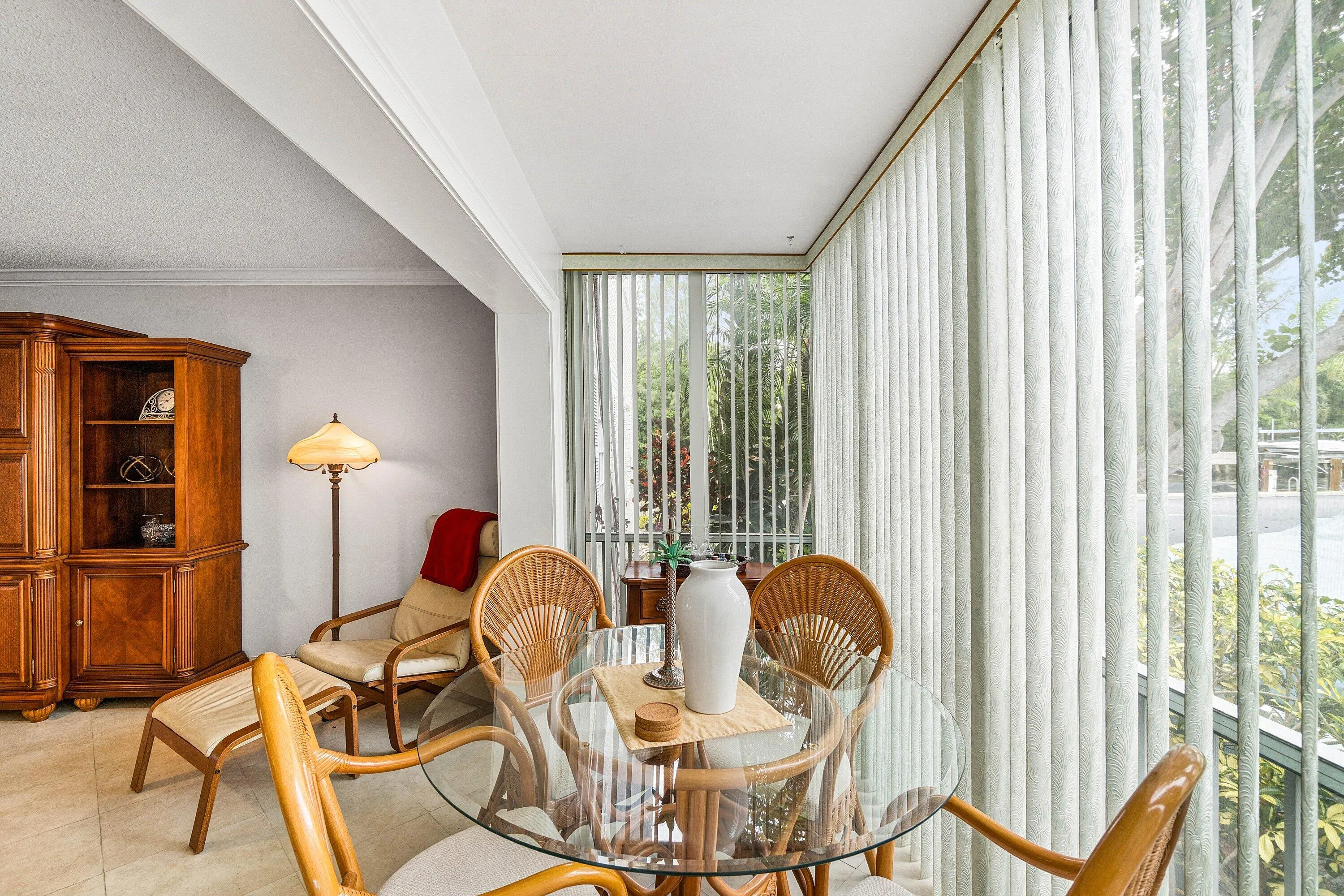 008-6417BayClubDrive-2-FortLauderdale-FL