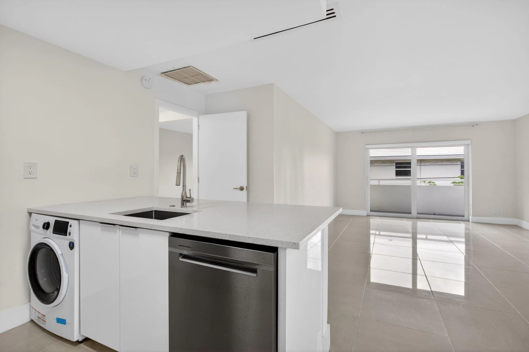 8-web-or-mls-3212-4055
