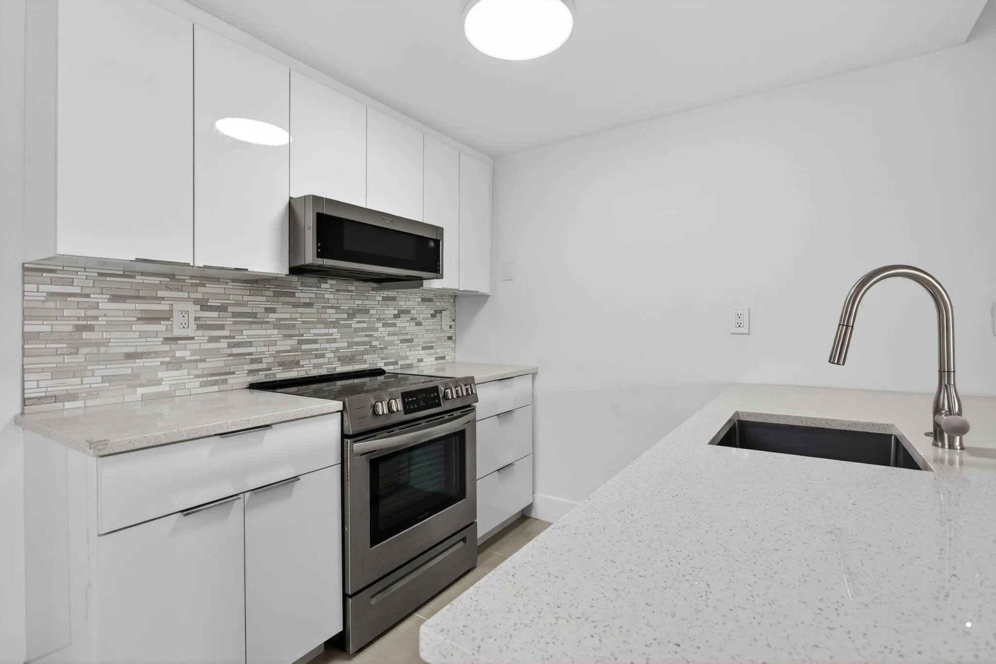 7-web-or-mls-3212-4048