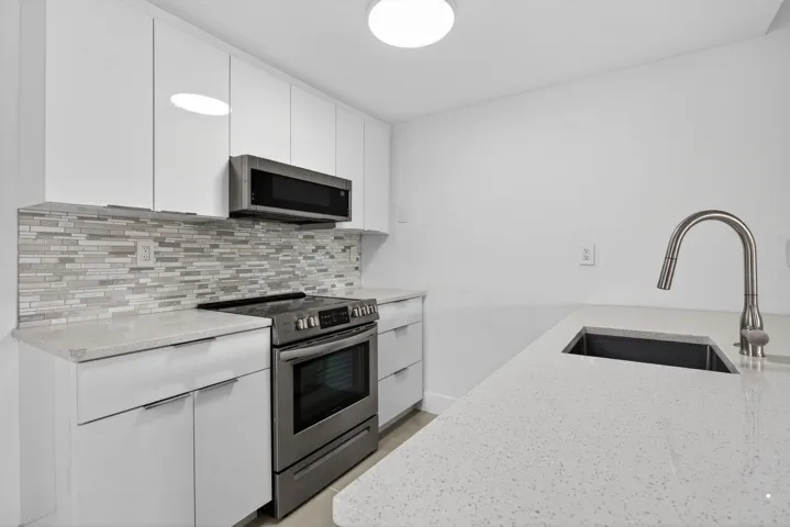 7-web-or-mls-3212-4048