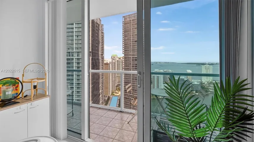 Photo 34