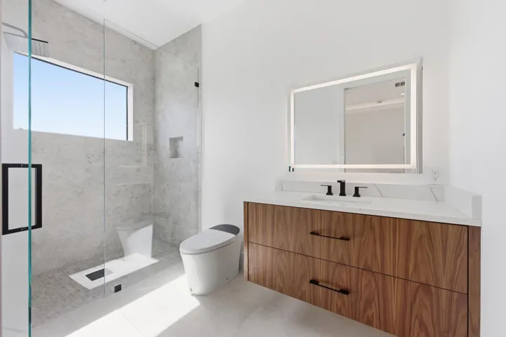 GUEST BATH