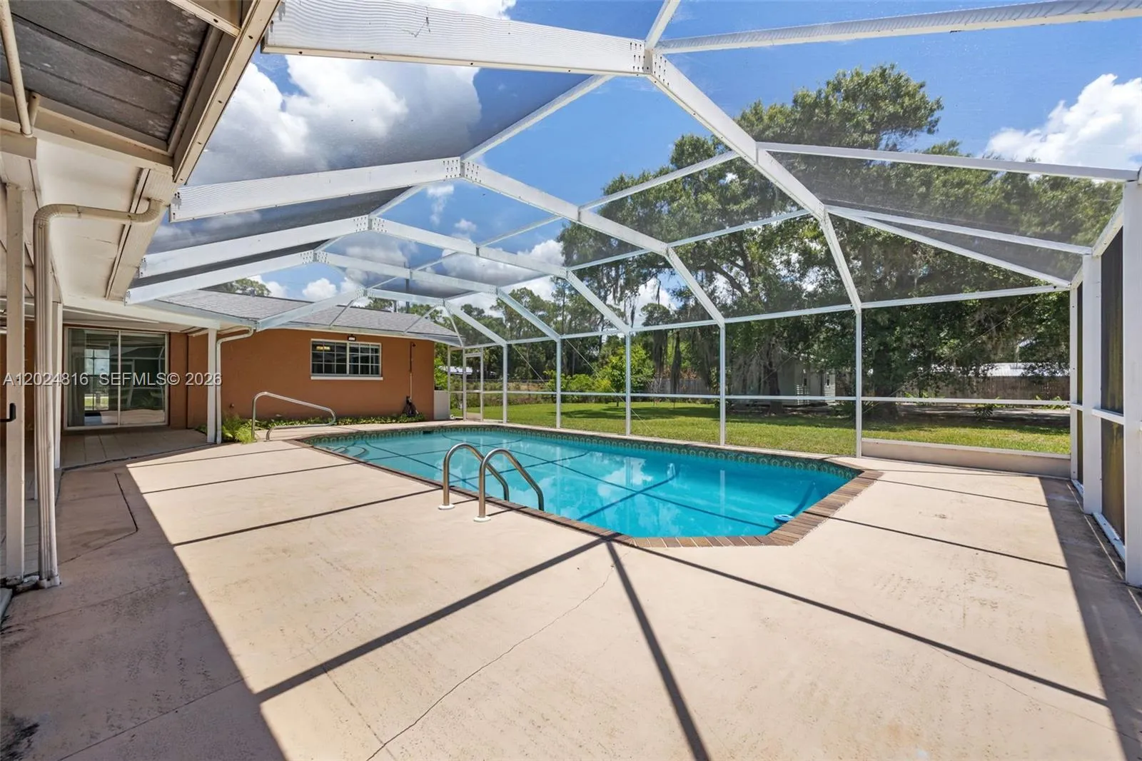 Property photo 33