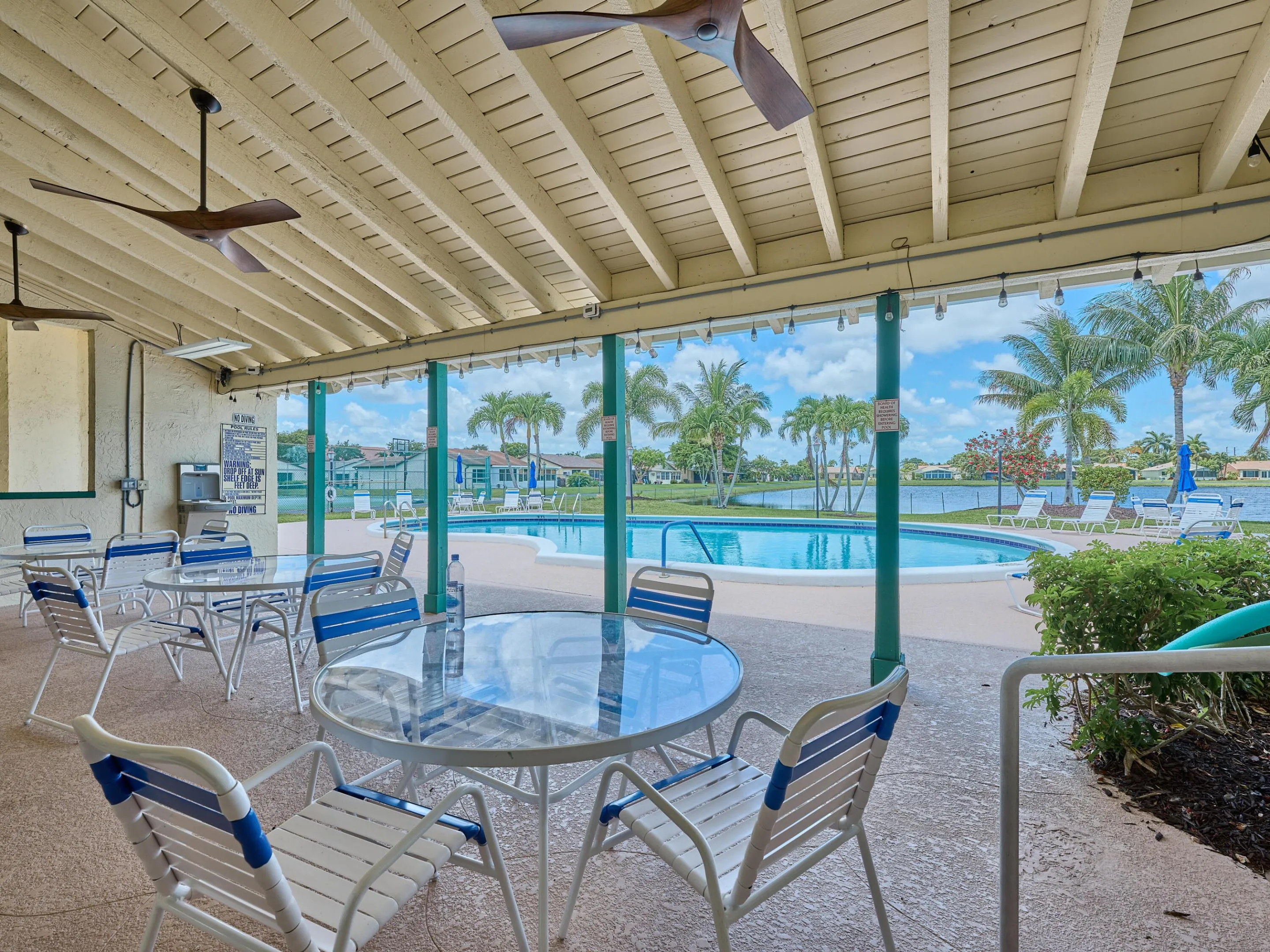5197 Minto Rd villa under cover pool cha