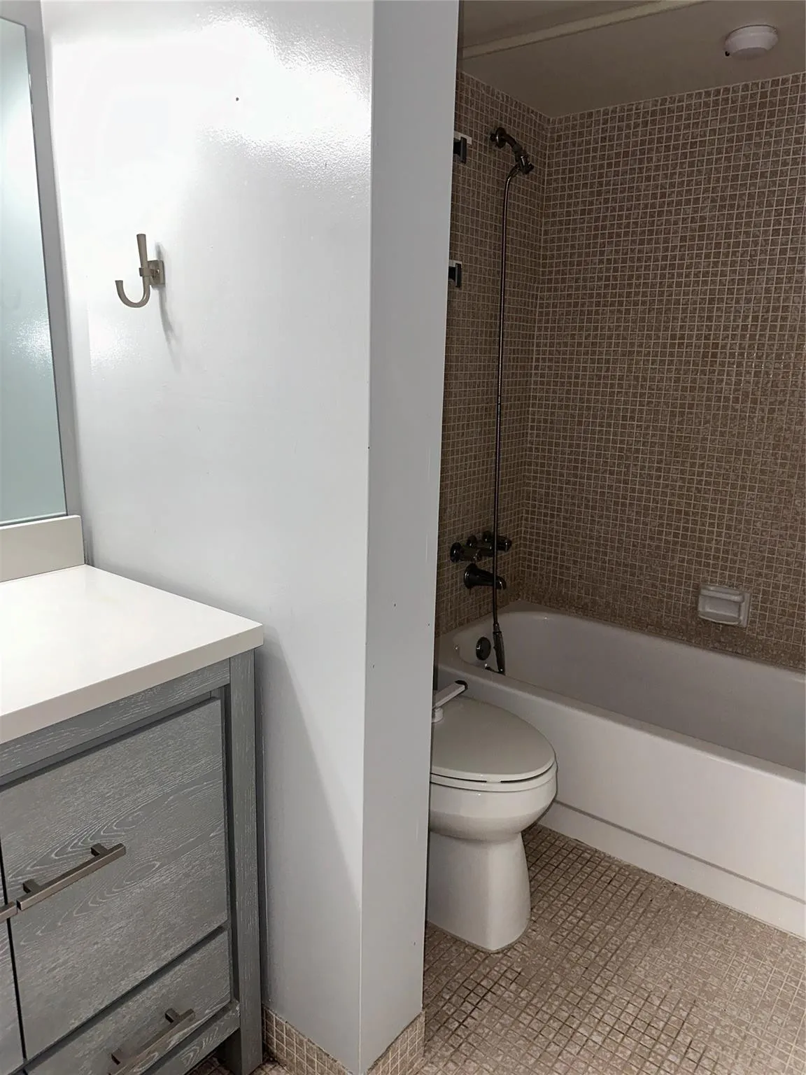 Master has tub and shower combination