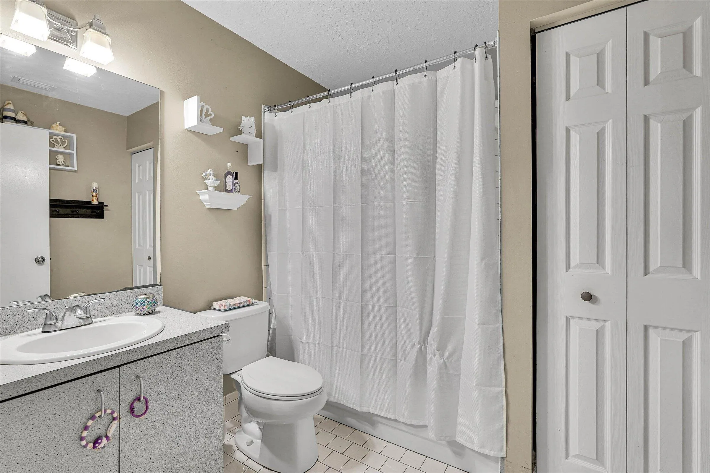 16-14844 63rd Ct N-16