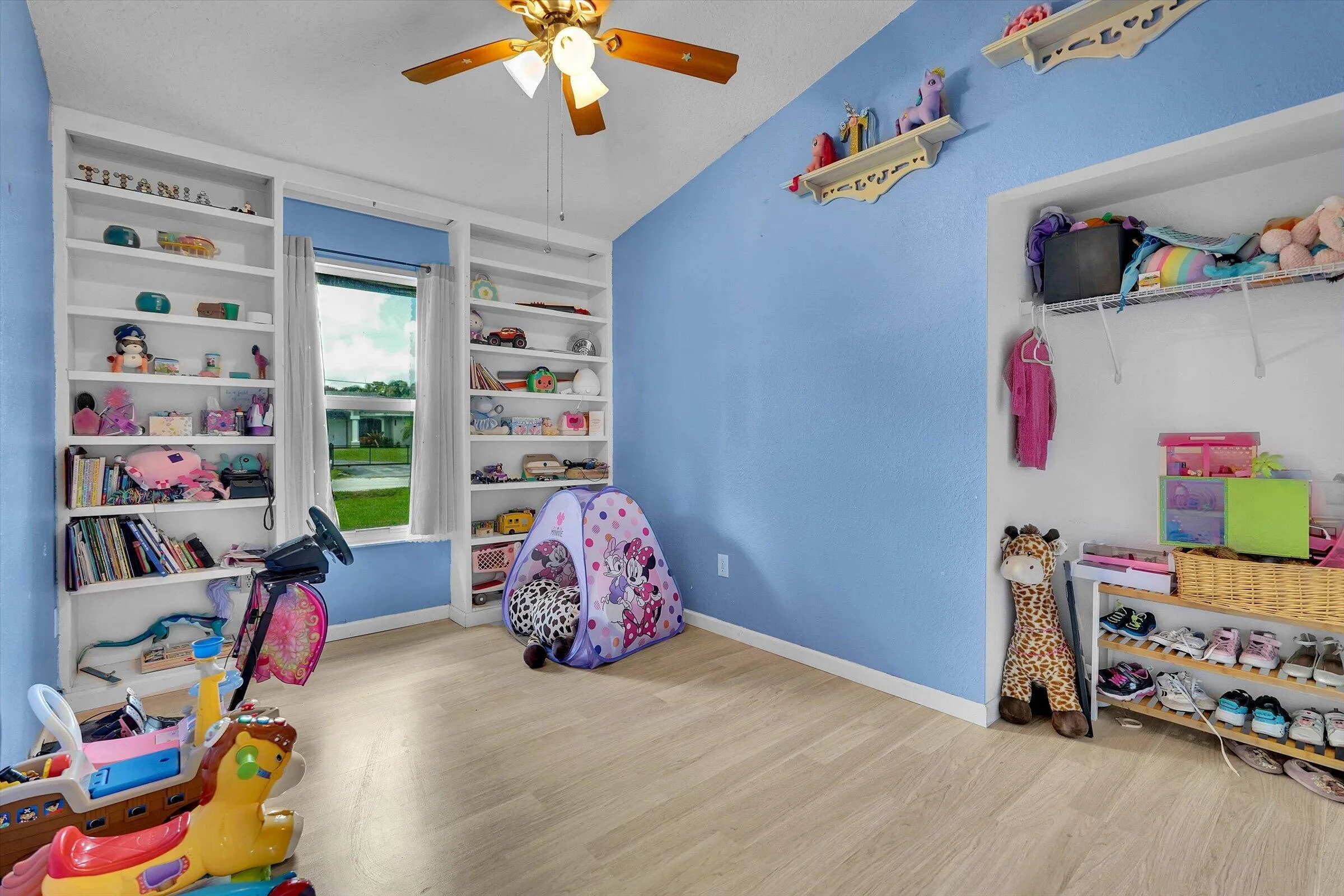 09-14844 63rd Ct N-9