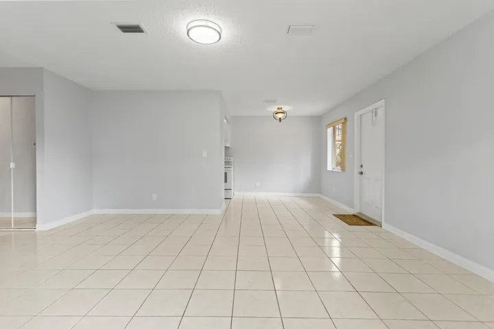 585A7559