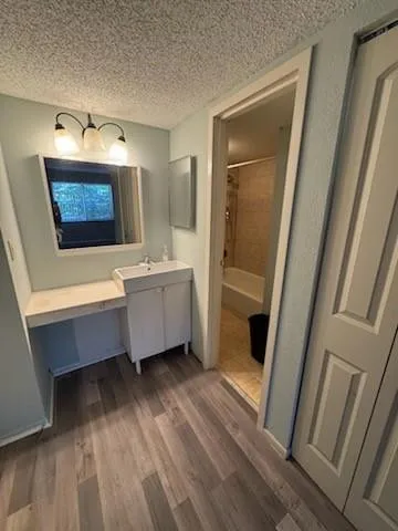 Master Vanity