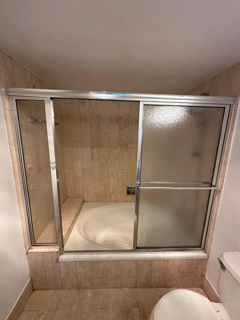 Master Bedroom Bathroom