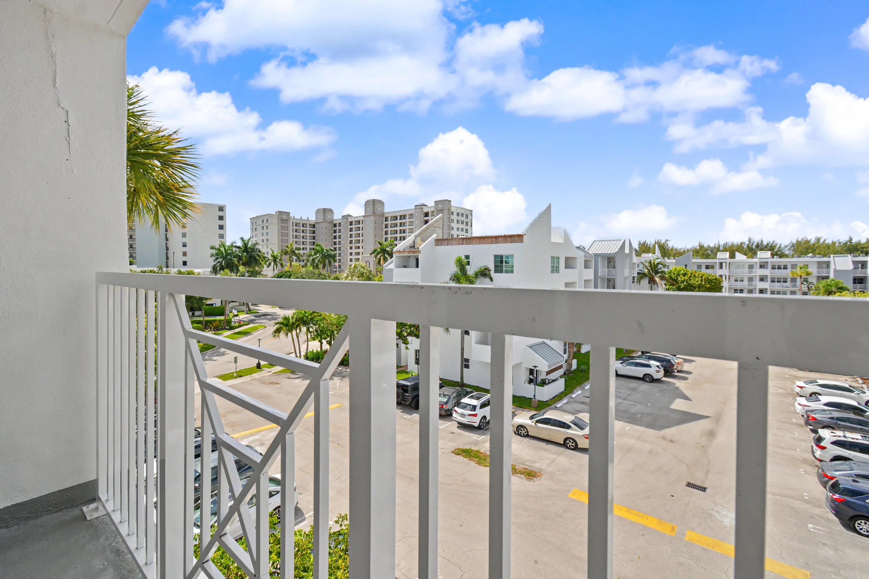17_2840 NE 14TH STREET CAUSEWAY 405A (AN