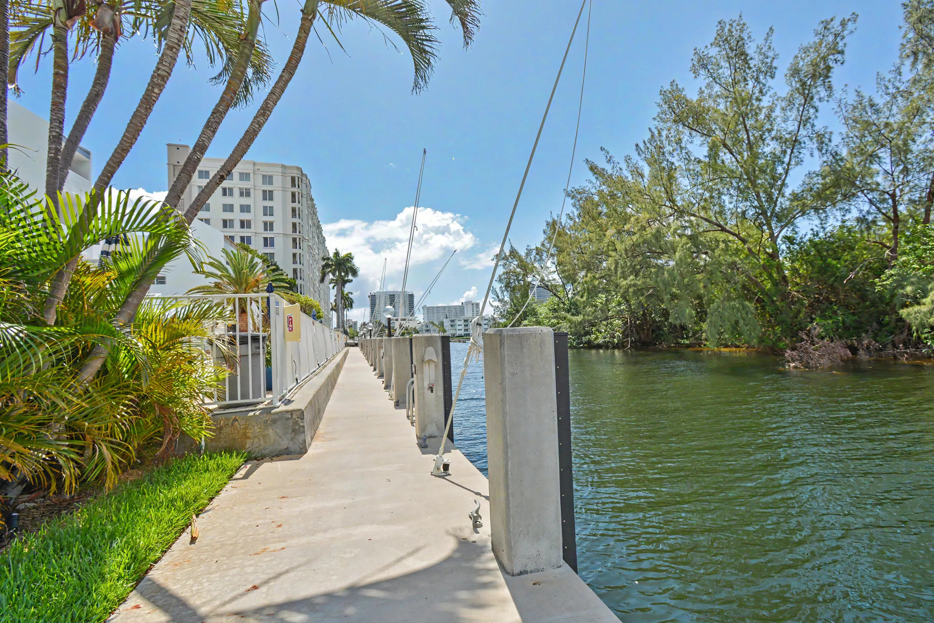1_2840 NE 14TH STREET CAUSEWAY 405A (ANN