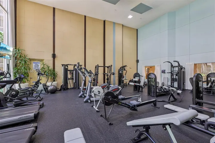 24HR Fitness Center Brand New Gym Equipment