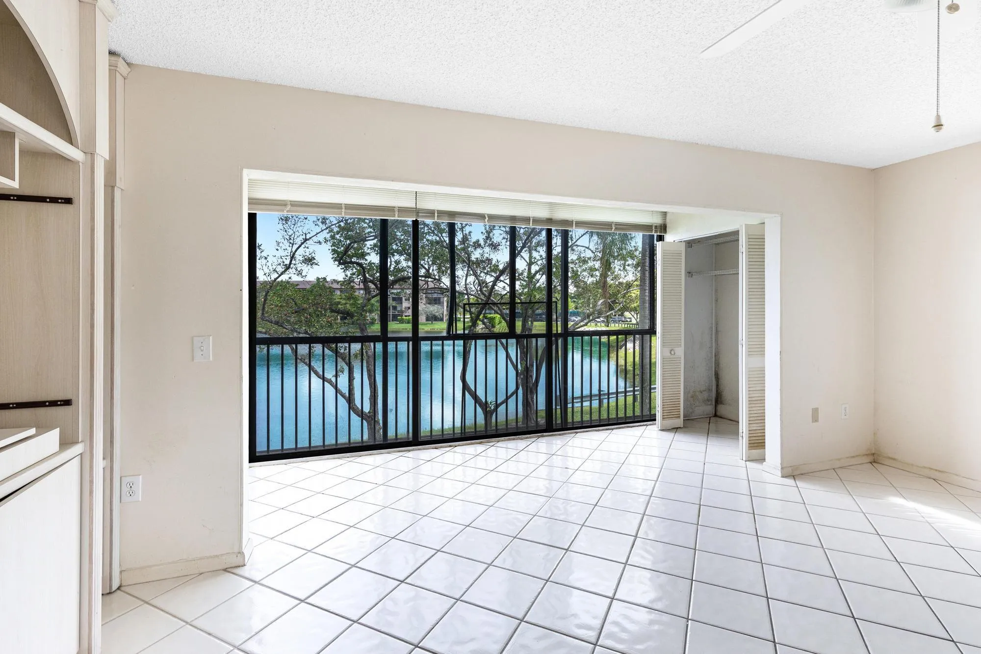 13701 SW 12 STREET #215A, PEMBROKE PINES