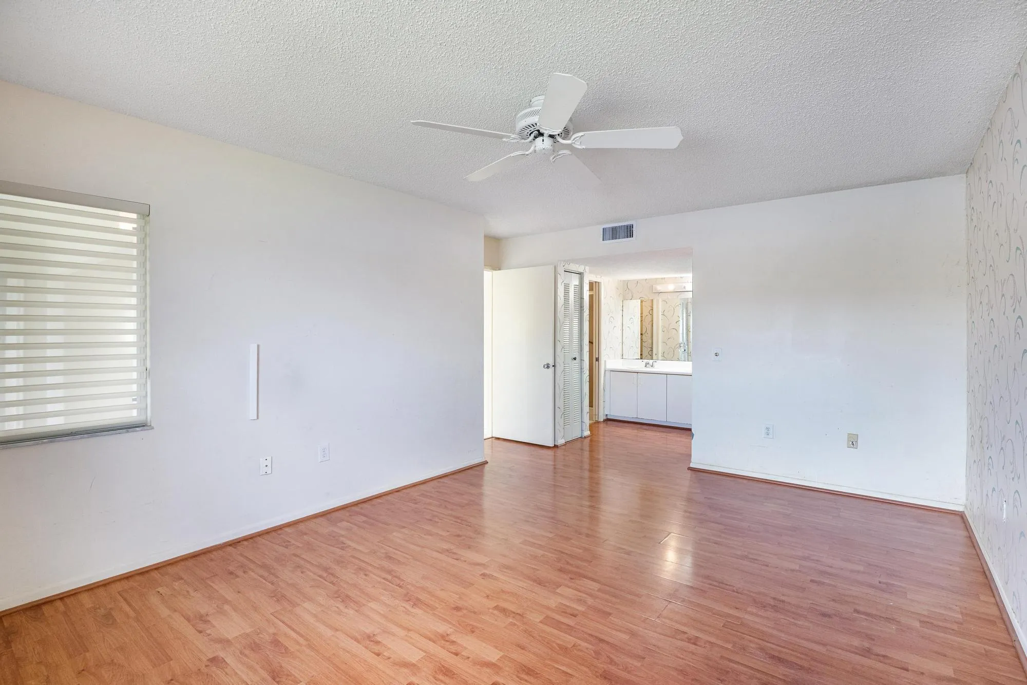 13701 SW 12 STREET #215A, PEMBROKE PINES