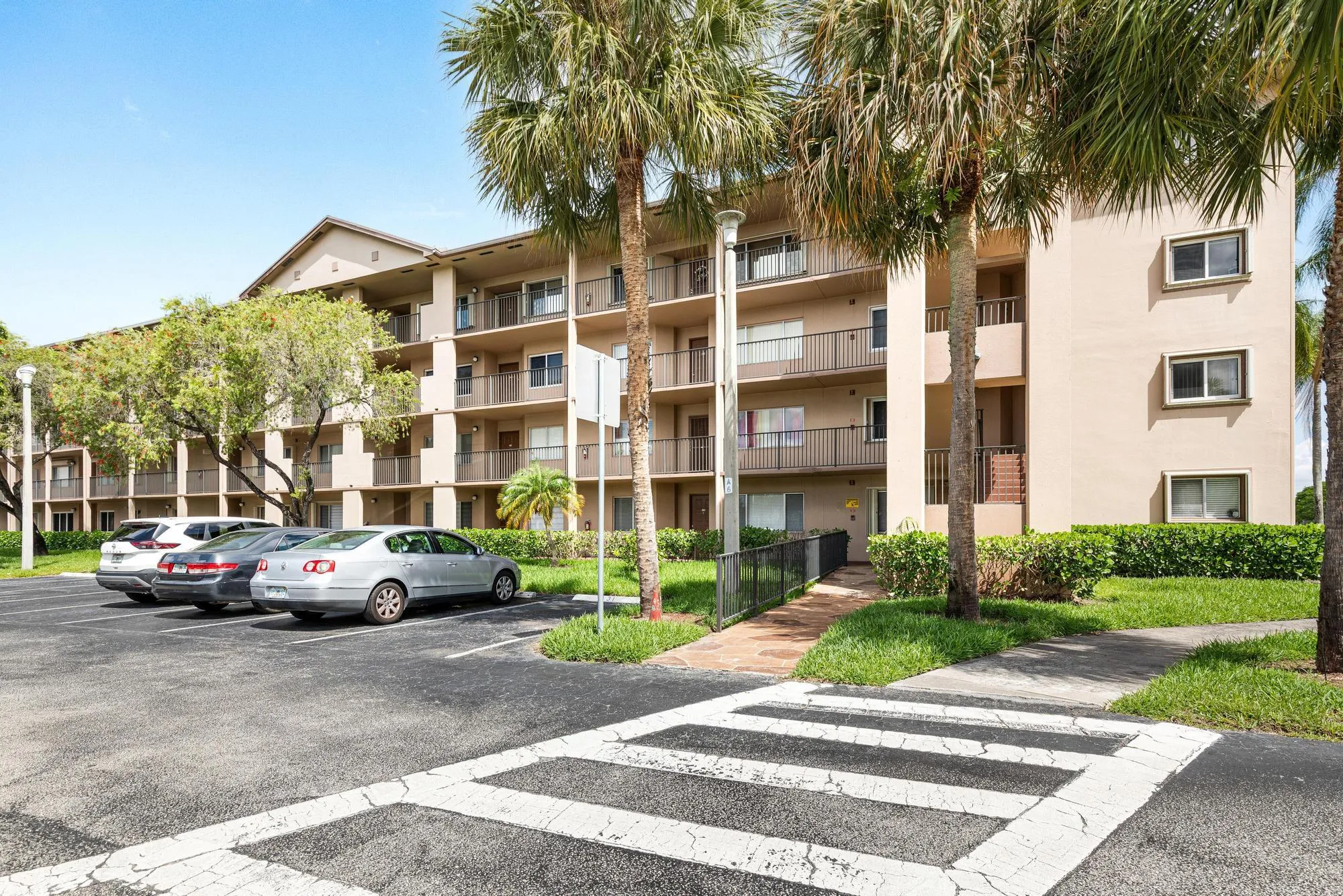 13701 SW 12 STREET #215A, PEMBROKE PINES