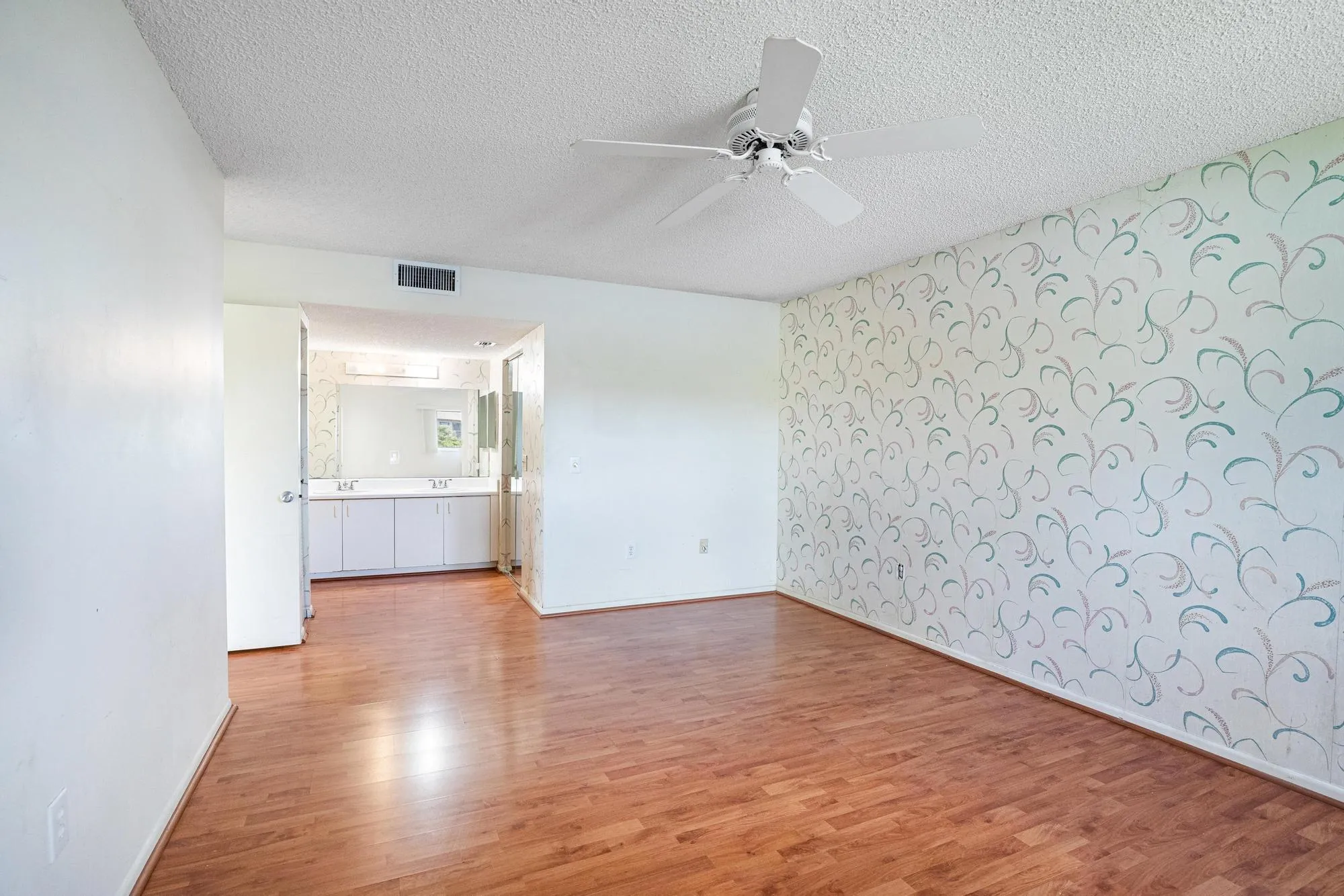 13701 SW 12 STREET #215A, PEMBROKE PINES