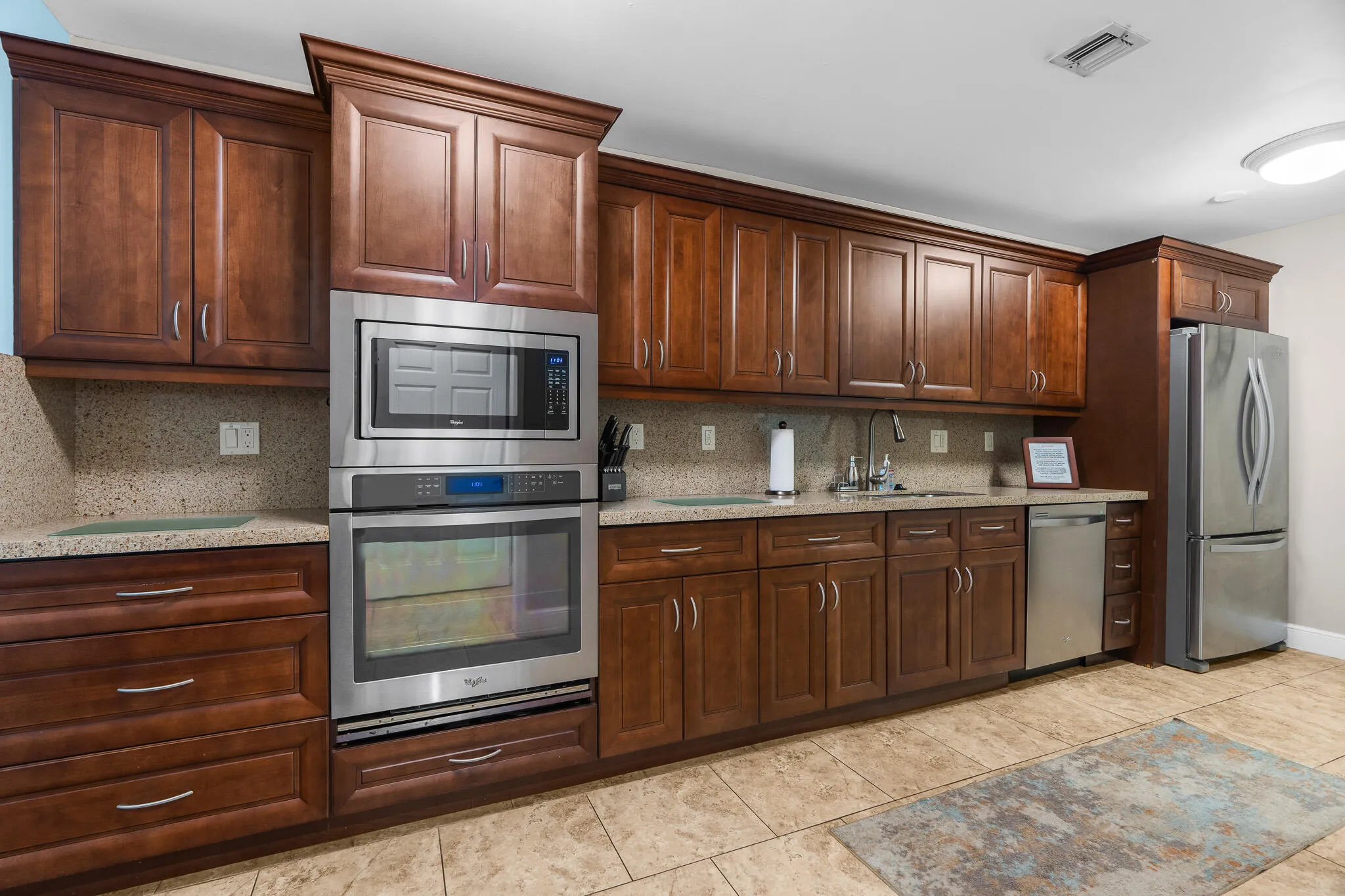 Full Kitchen in Clubhouse
