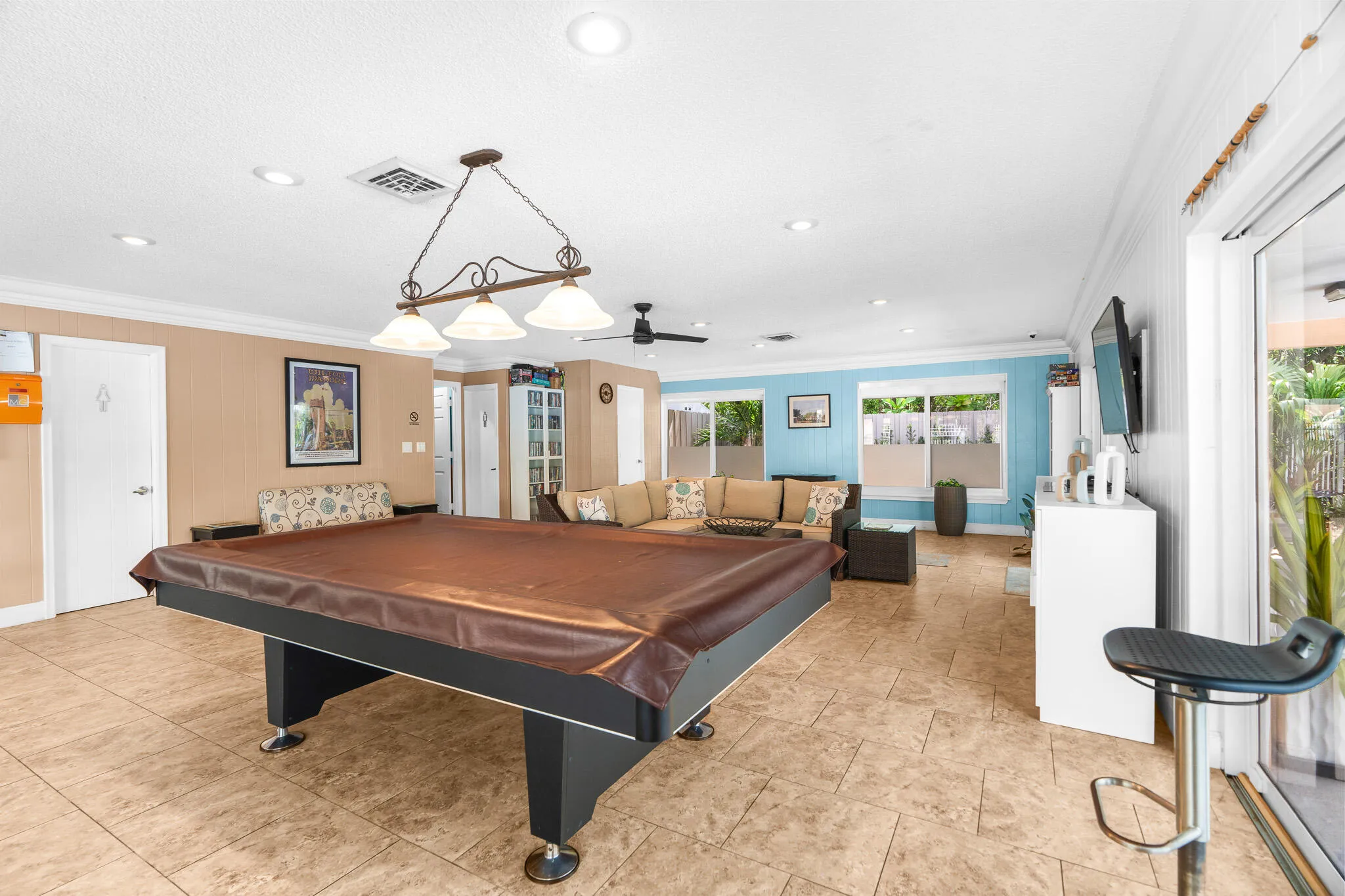 Billiard table in Clubhouse
