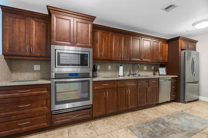 Full Kitchen in Clubhouse