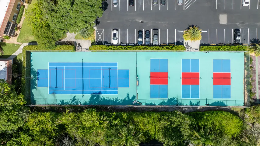 Tennis and Pickle Ball Courts