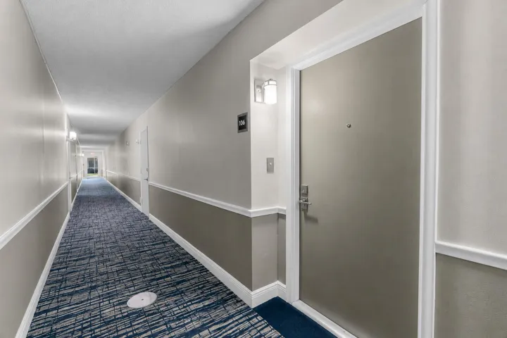Common Hallway to Home