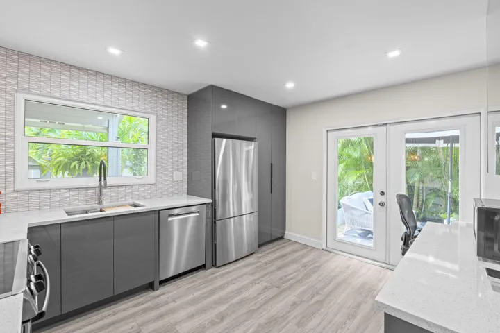 15-web-or-mls-A7409198