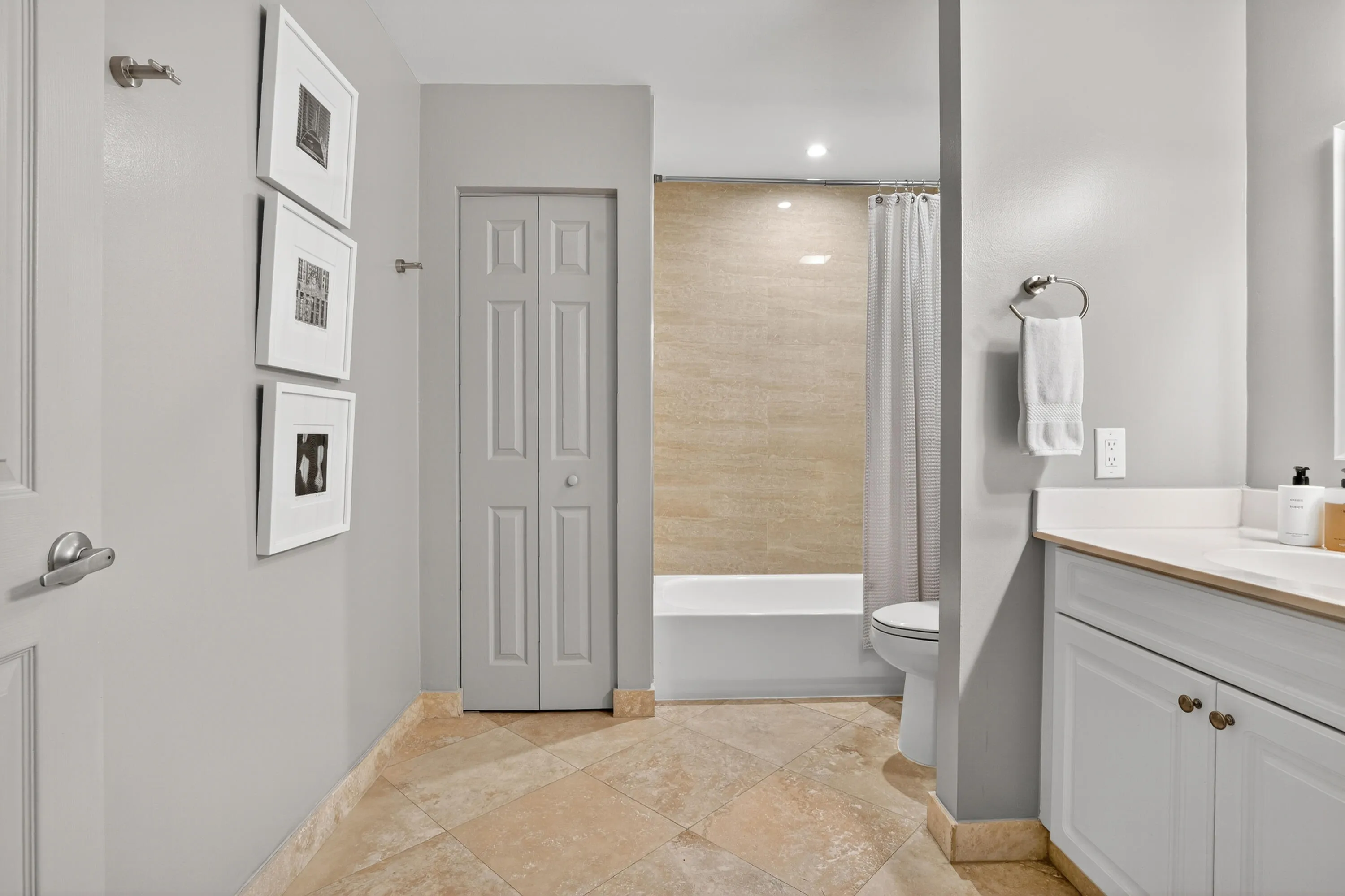 Full Bath