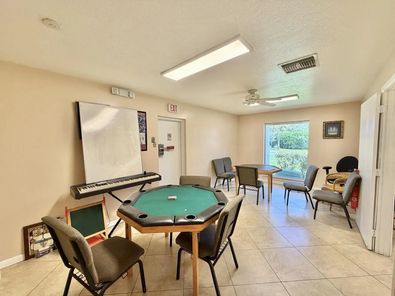 Cards Room