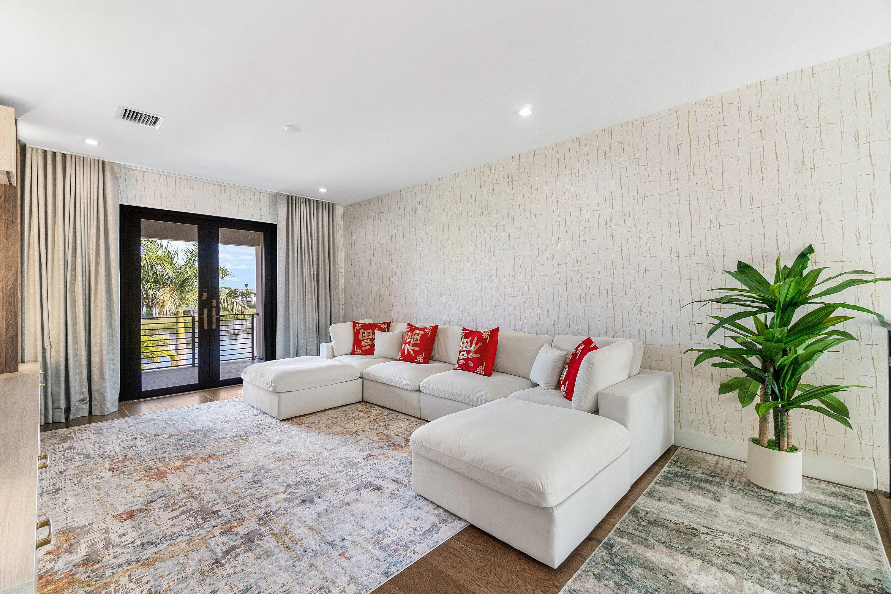025-8233CrystalDownsAvenue-BocaRaton-FL-