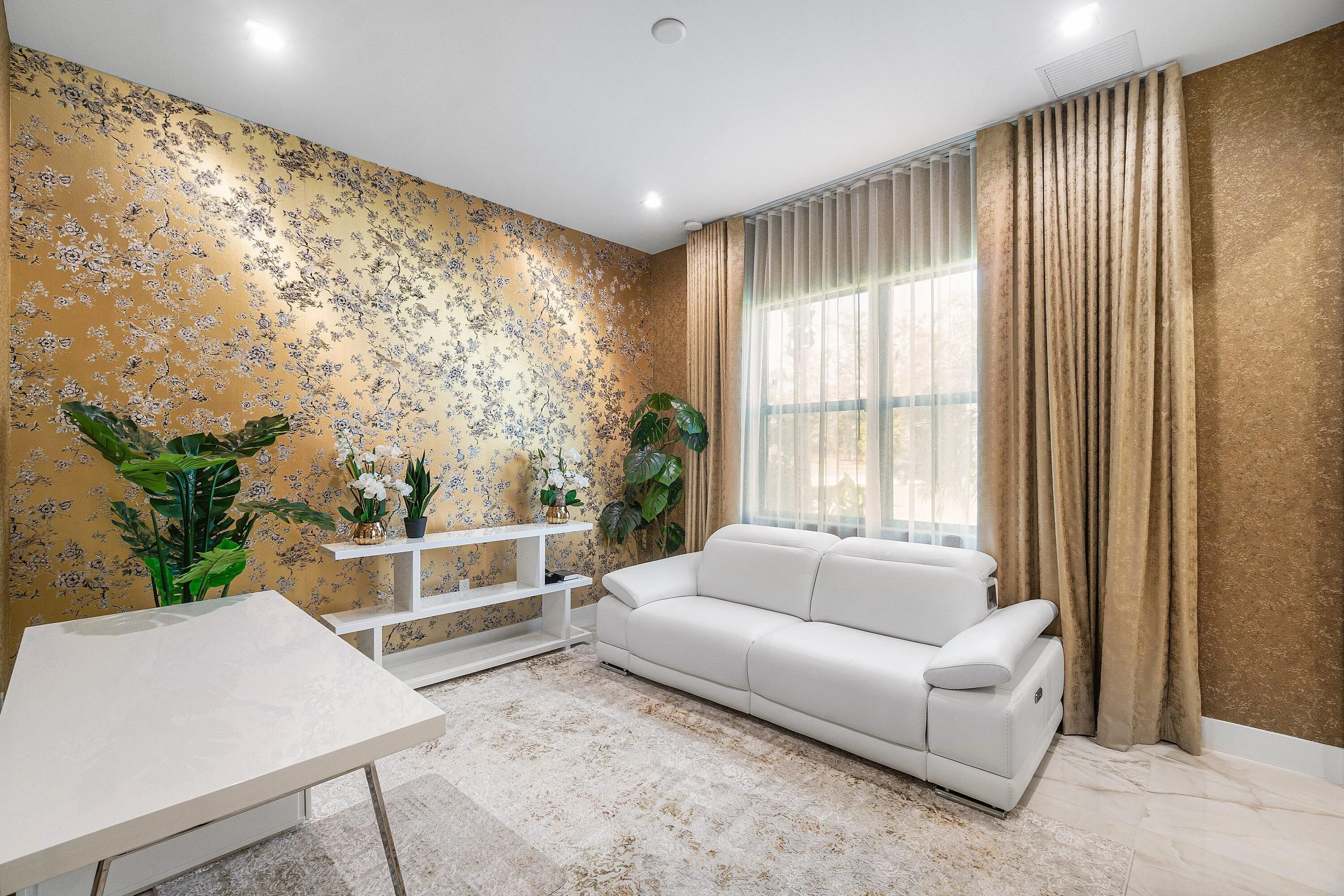 023-8233CrystalDownsAvenue-BocaRaton-FL-