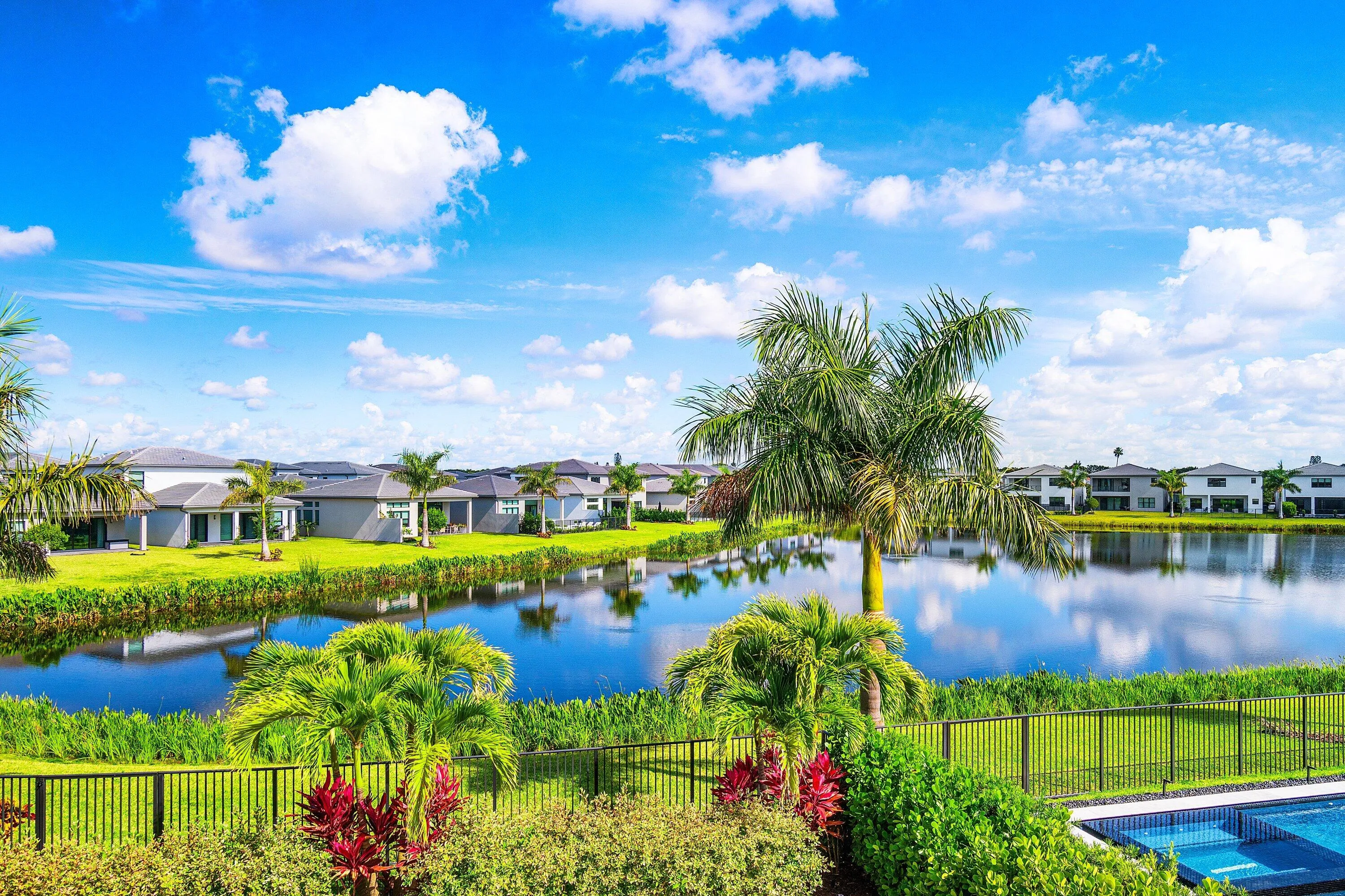 031-8233CrystalDownsAvenue-BocaRaton-FL-