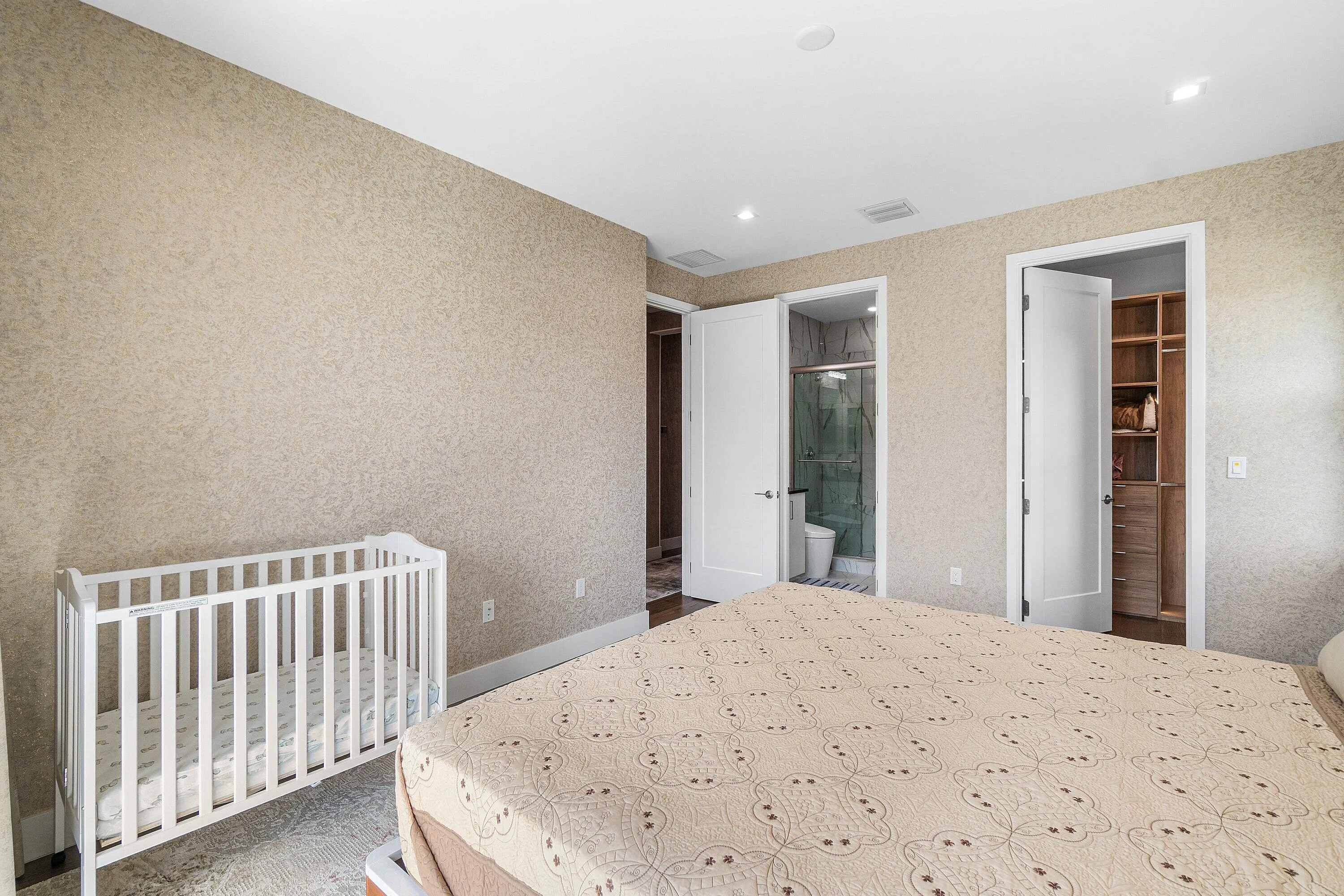 042-8233CrystalDownsAvenue-BocaRaton-FL-
