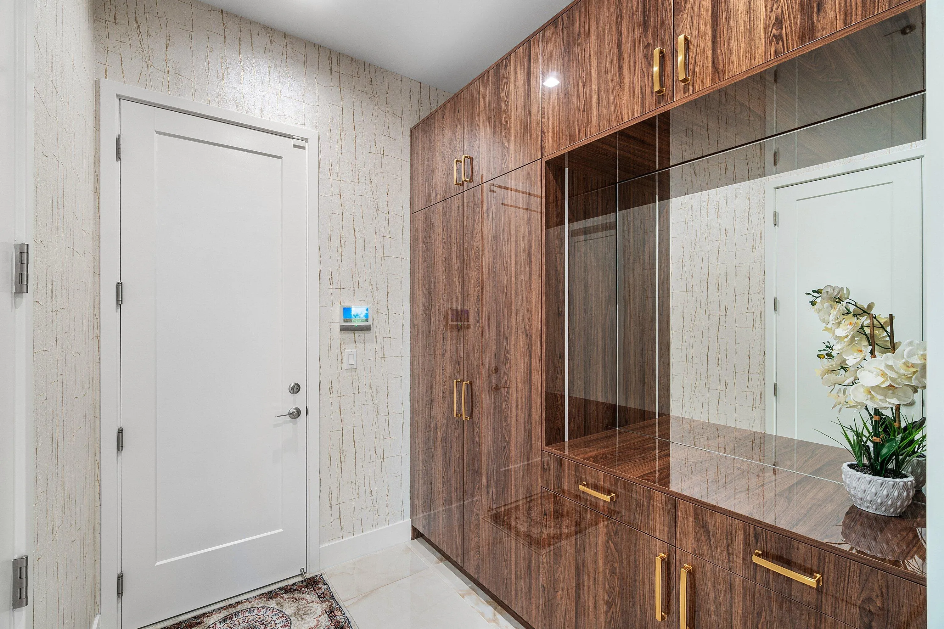 020-8233CrystalDownsAvenue-BocaRaton-FL-