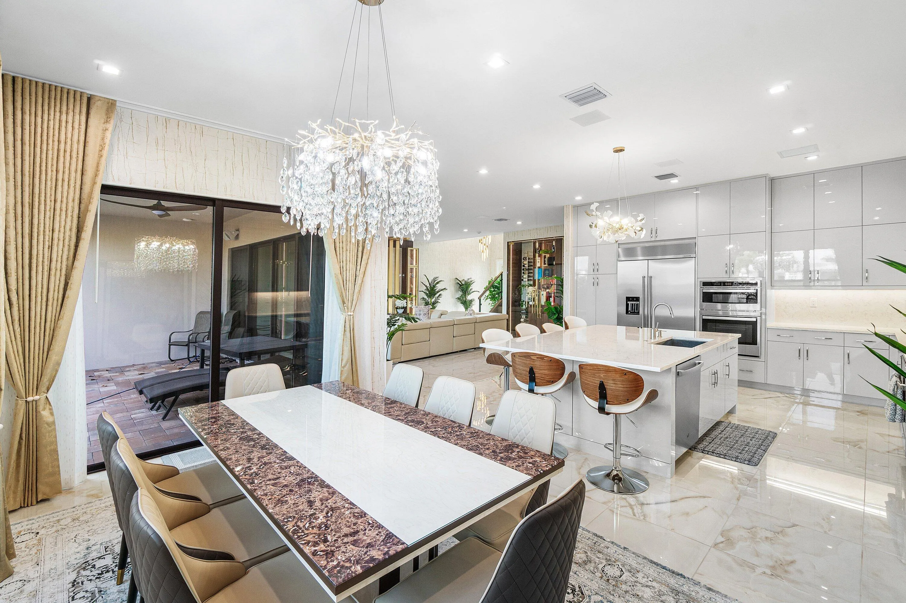 019-8233CrystalDownsAvenue-BocaRaton-FL-
