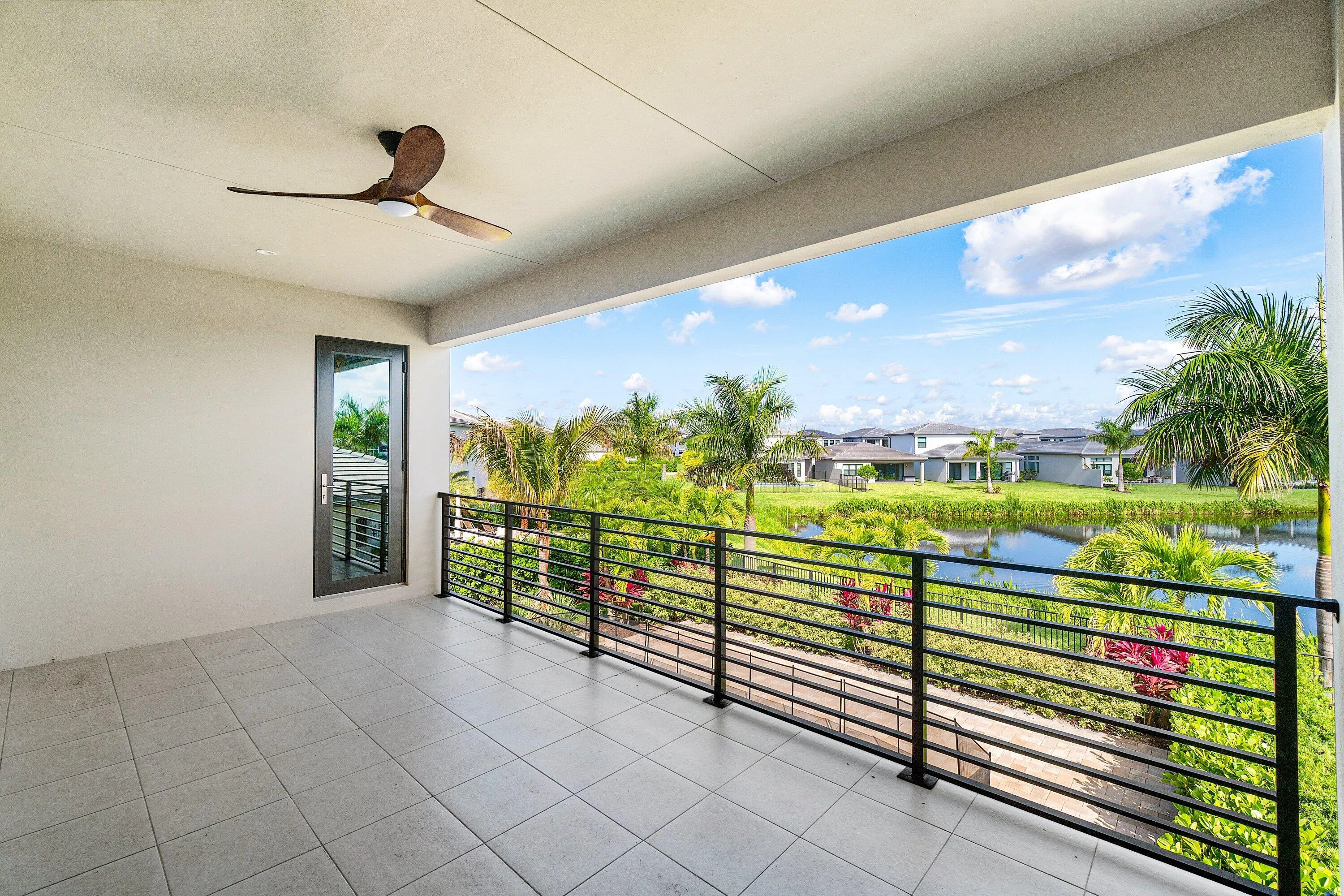 029-8233CrystalDownsAvenue-BocaRaton-FL-