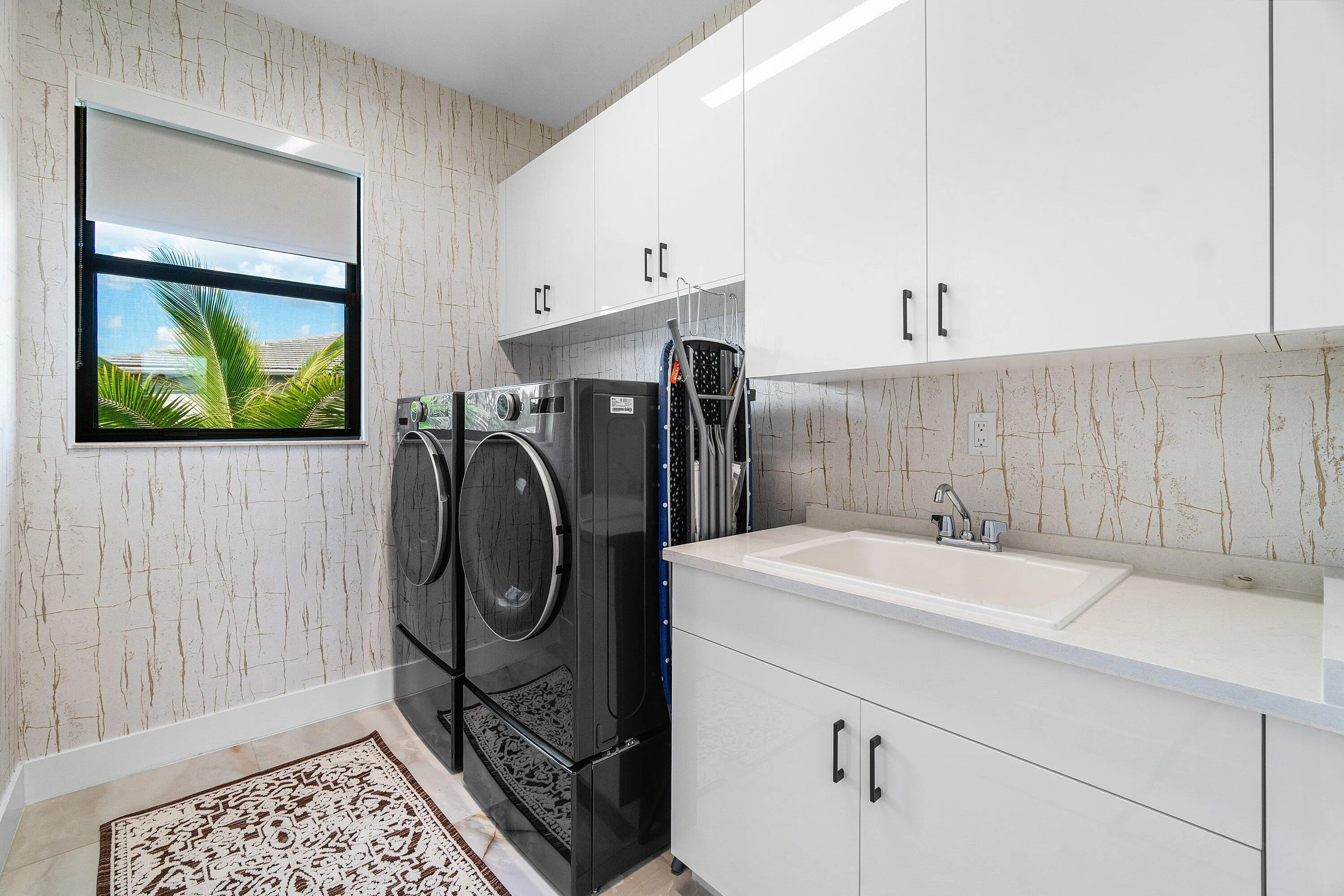 044-8233CrystalDownsAvenue-BocaRaton-FL-