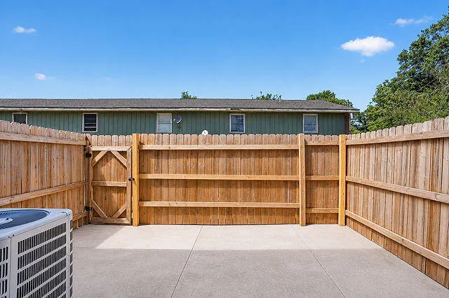 1838DunlapAvenue-24