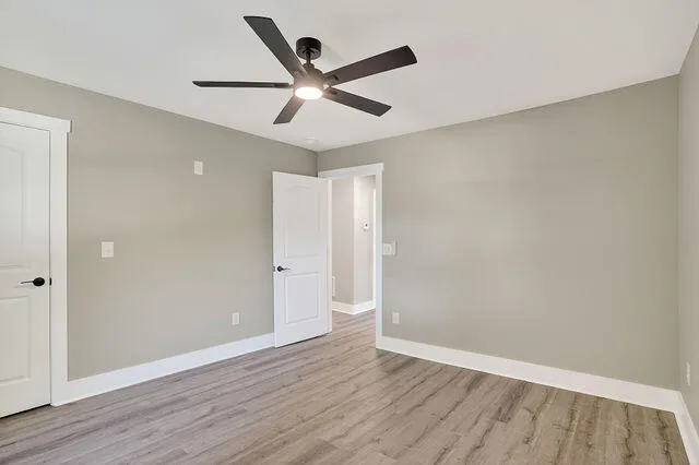 1838DunlapAvenue-21