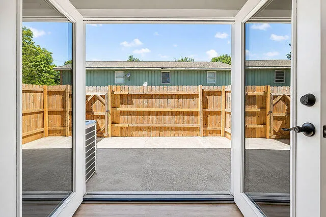 1838DunlapAvenue-25