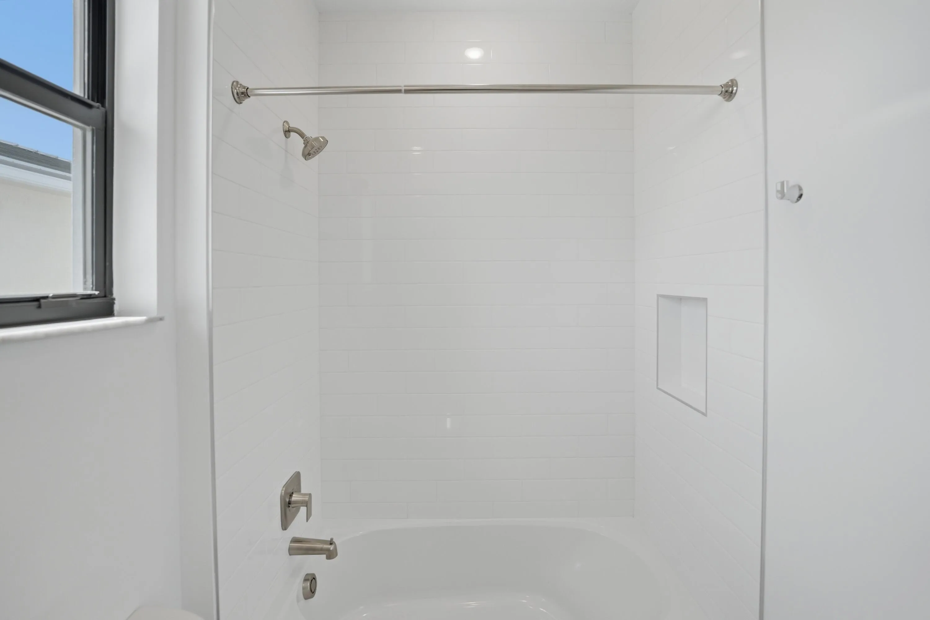 Prices, dimensions and features may vary and are subject to change. Photos are for illustrative purposes only.