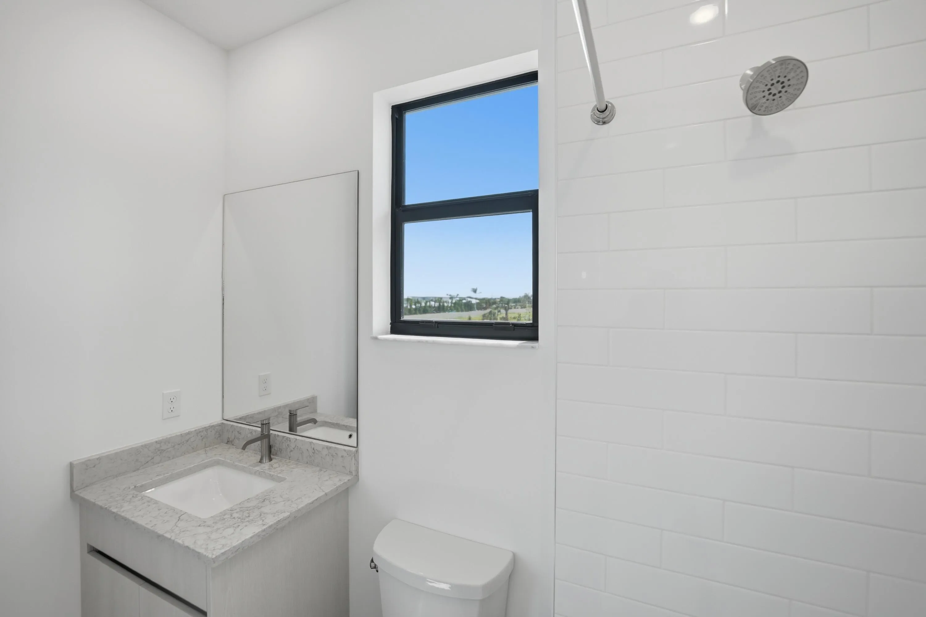 Prices, dimensions and features may vary and are subject to change. Photos are for illustrative purposes only.