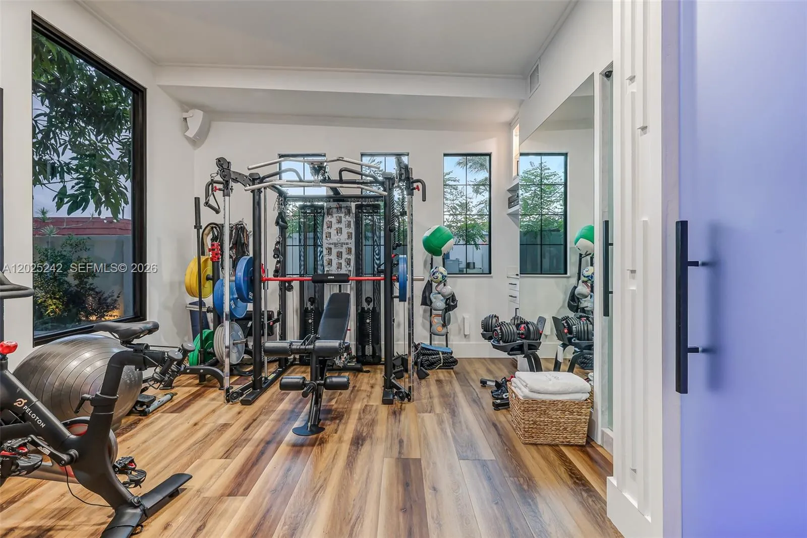 Property photo 81